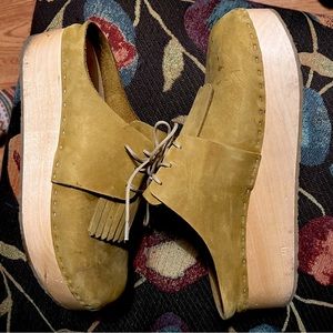 Bryr Clogs Zoe Platform Fennel Colored Clog, Size 40